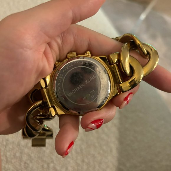 Michael Kors Gold Chain Watch (6 inches) - Picture 2 of 4